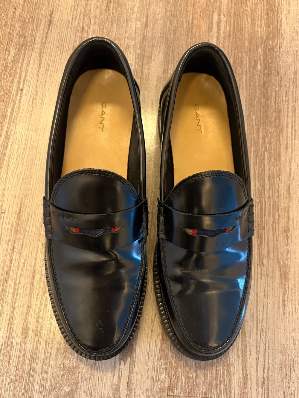 Women’s Gant Black Leather Penny Loafers with Small Red Accent